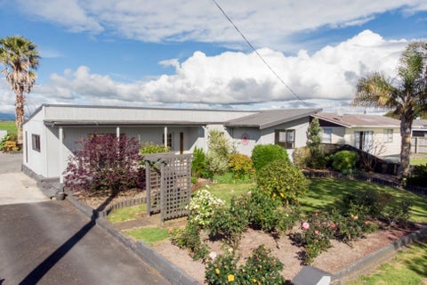 108 Pipiroa Road, Ngatea, Ngatea