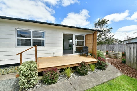 4B Parakai Avenue, Parakai, Helensville