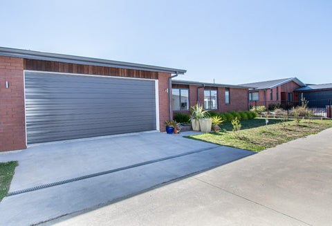 42 Jarrett Terrace, Leamington, Cambridge