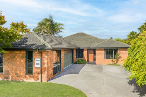 63 Coleraine Drive, Rototuna, Hamilton