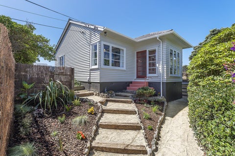 122 Tauhinu Road, Miramar, Wellington