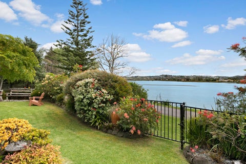 29 Maori Hut Road, Red Beach, Red Beach