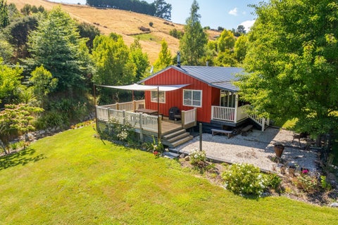 25 Totara View Road, Wakefield