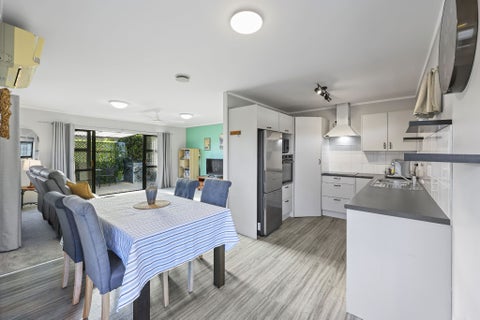 2/25 Abercrombie Street, Howick, Auckland