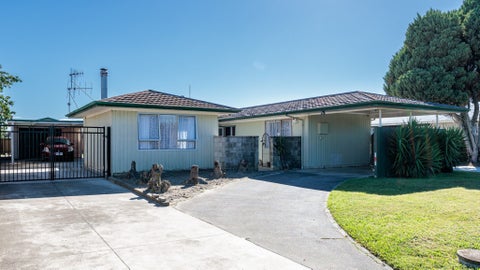 156 Portsmouth Road, Flaxmere, Hastings