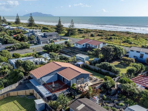 17 Moana Street, Otaki Beach, Otaki