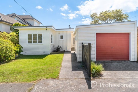 6 Te Whiti Grove, Korokoro, Lower Hutt