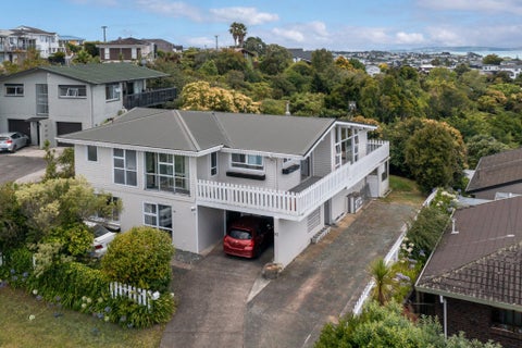 93 Glamorgan Drive, Torbay, Auckland
