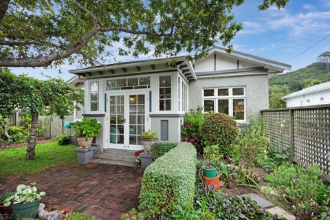 41 Parkvale Road, Karori, Wellington