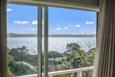 1297B Whangaparaoa Road, Army Bay, Whangaparaoa