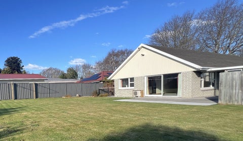 24 Barnes Road, Redwood, Christchurch