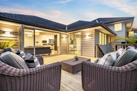 31 Tahapa Crescent, Meadowbank, Auckland