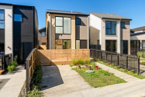 10 Papai Lane, Massey, Auckland