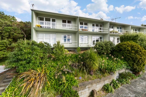 8/2 Penn Way, Brooklyn, Wellington