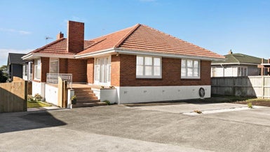 4287 Great North Road, Glendene, Auckland
