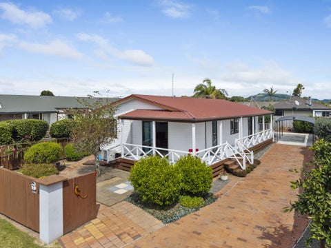 2 Kane Road, Papamoa Beach, Papamoa