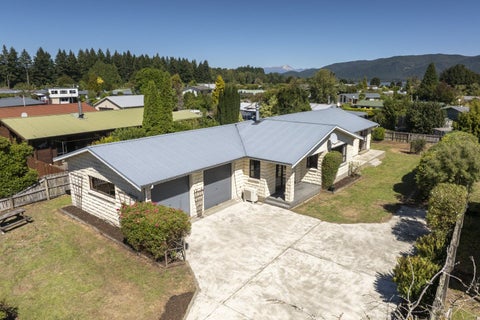 64 Luxmore Drive, Te Anau, Te Anau