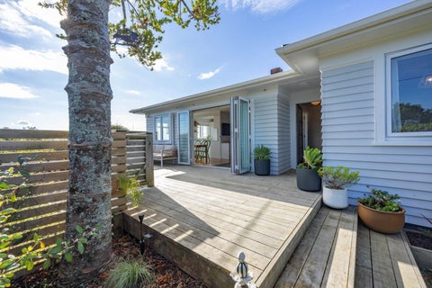 64B Awaroa Road, Sunnyvale, Auckland