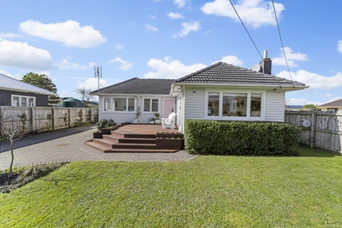 32 Clevedon Road, Papakura, Papakura