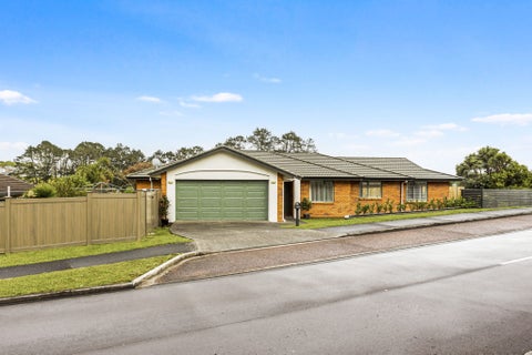 6 Brookwood Drive, Henderson, Auckland