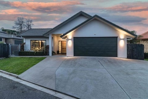 2 Fasham Lane, Huntington, Hamilton