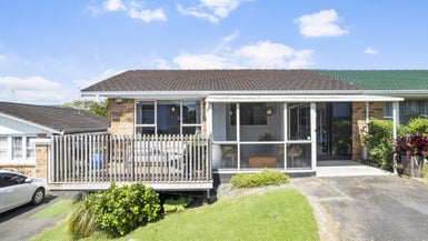 2/16 Stamford Park Road, Mount Roskill, Auckland
