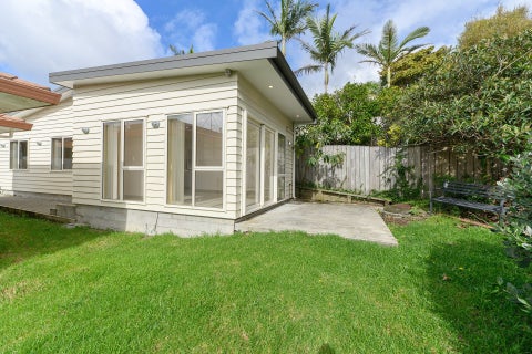 5 Jacanas Place, Unsworth Heights, Auckland