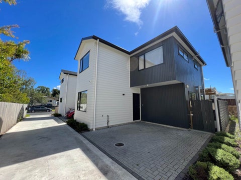 54B Chilcott road, Henderson, Auckland