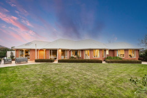 1 Becmead Drive, Harewood, Christchurch