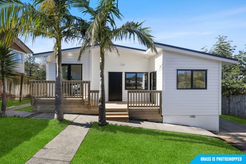 13 Cedar Heights Avenue, Massey, Auckland