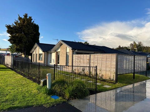 1/255 Peachgrove Road, Fairfield, Hamilton