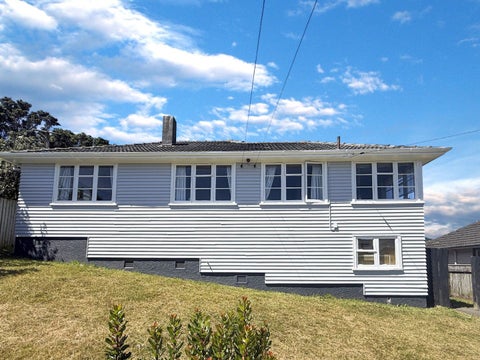 13 Dorset Grove, Cannons Creek, Porirua