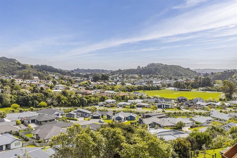 62 Spyglass Lane, Whitby, Porirua