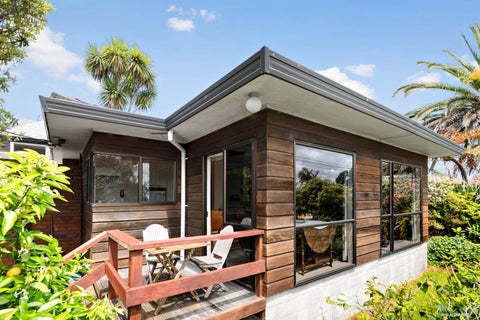 2/90 Landscape Road, Mount Eden, Auckland