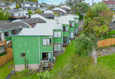 1 Hall Road, Glenfield, Auckland