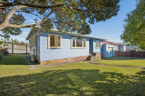 316 Great North Road, Henderson, Auckland