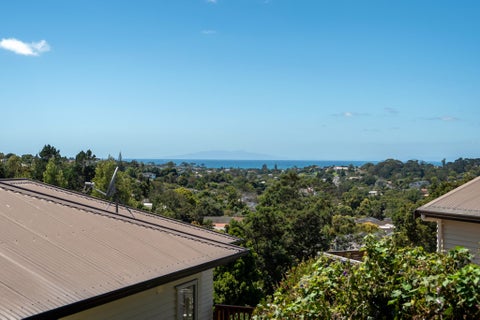 60A Topliss Drive, Northcross, Auckland
