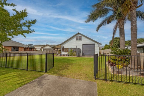 17 Endeavour Close, Whitianga, Whitianga