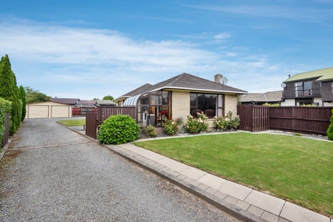 32 Martbern Crescent, Bishopdale, Christchurch