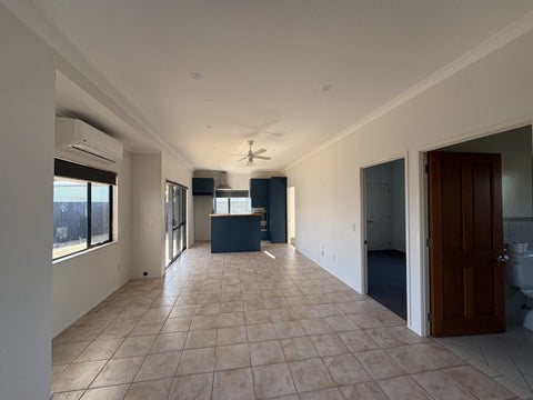 76 Edgewater Drive, Pakuranga, Auckland