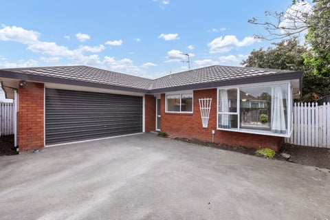 1/86 Aorangi Road, Bryndwr, Christchurch