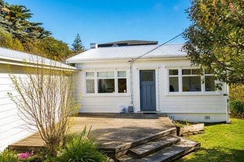 61 Tutere Street, Waikanae Beach, Waikanae