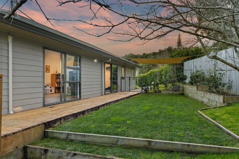 9 van Dyke Place, West Harbour, Auckland