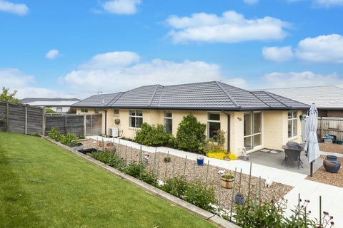 15 Davaar Crescent, Broomfield, Christchurch