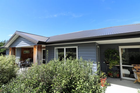 121B Broadway, Carterton, Carterton