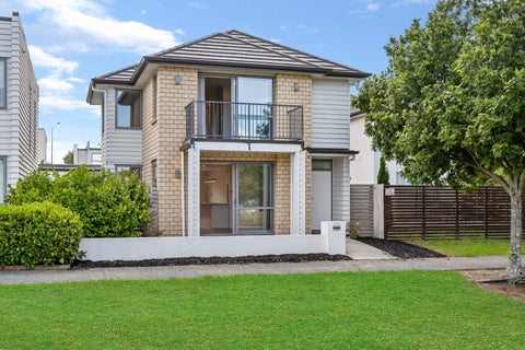 17 Phar Lap Crescent, Takanini, Auckland