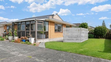 1/82 Florence Avenue, Orewa, Orewa