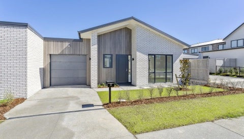 57 Waituarua Drive, Takanini, Auckland