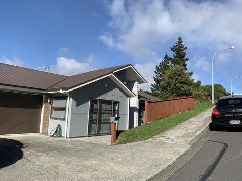 4 Park Grove, Belmont, Lower Hutt