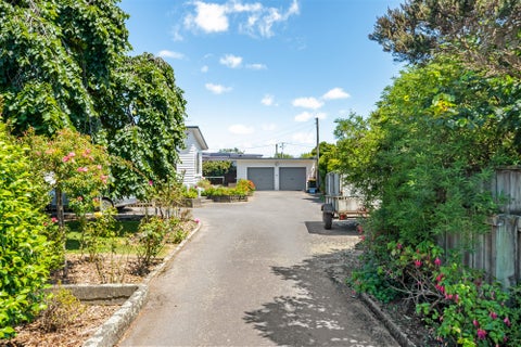 67 Whites Line, WAIWHETU, LOWER HUTT